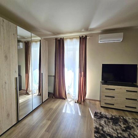 Casa Vacanze Oikia - Room Girasole Naples Extérieur photo