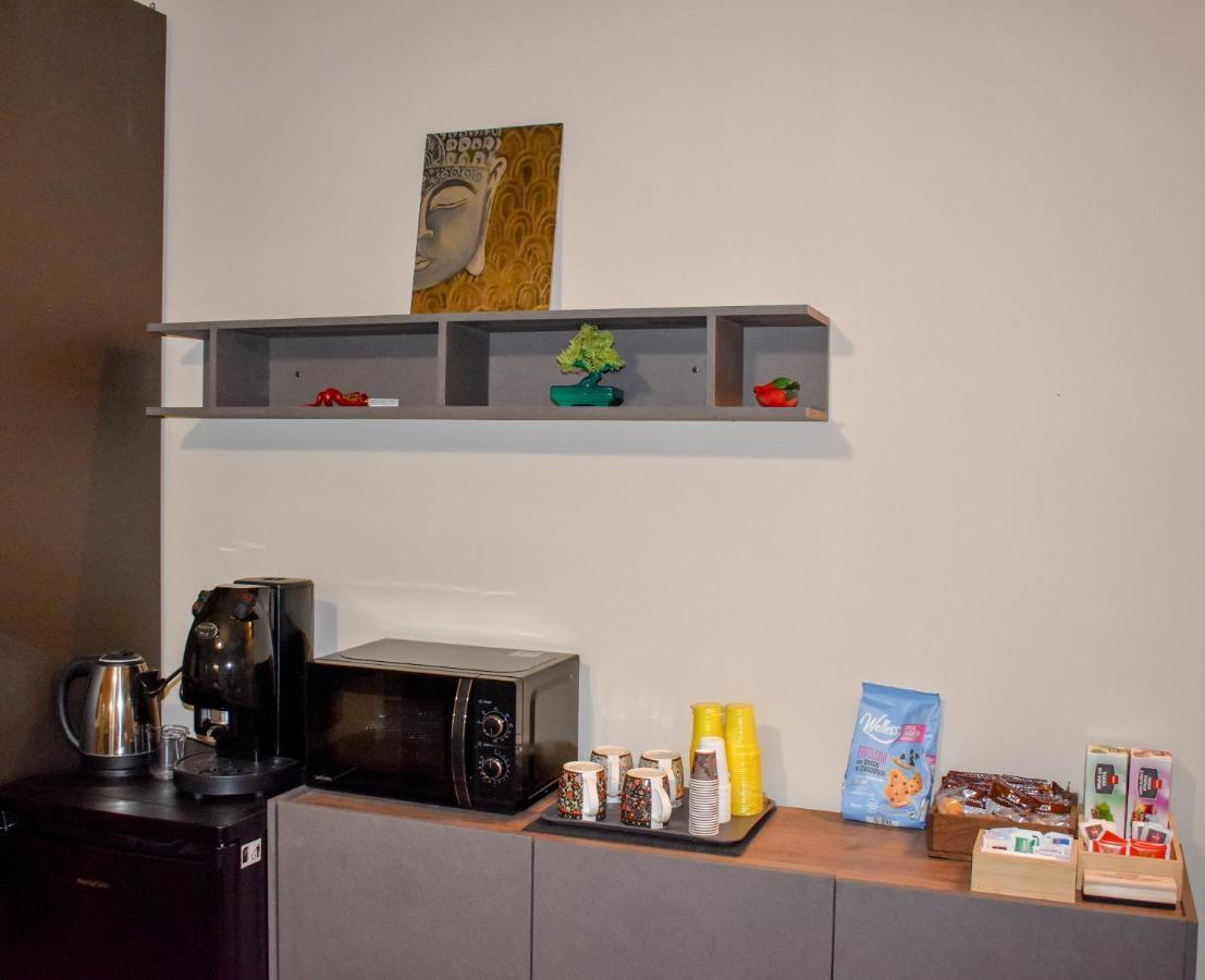 Casa Vacanze Oikia - Room Girasole Naples Extérieur photo