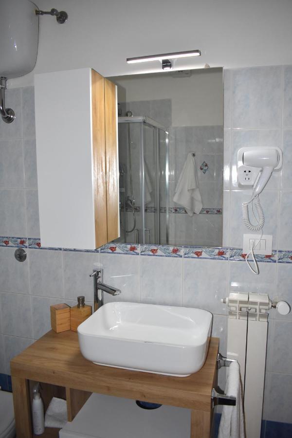 Casa Vacanze Oikia - Room Girasole Naples Extérieur photo
